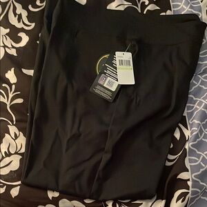 PGA Tour Women's Black Capris